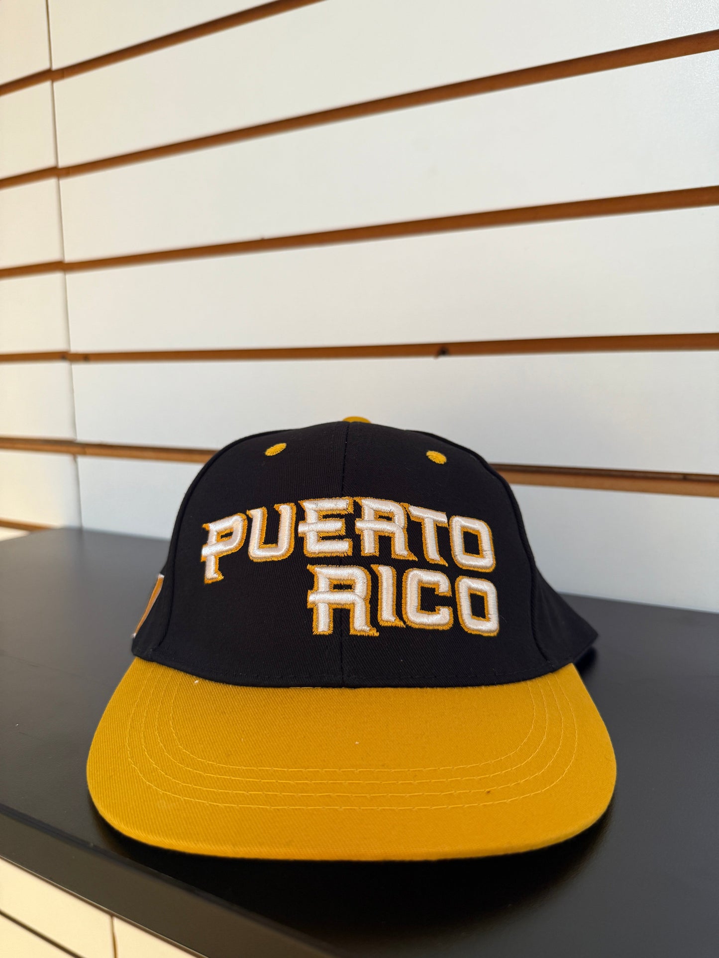 Gorras Bordadas PR